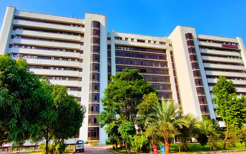 Bangladesh University of Engineering and Technology (BUET)